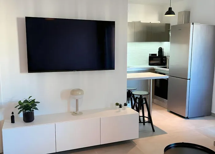 Appartement A Ajaccio, Proche De La ! *