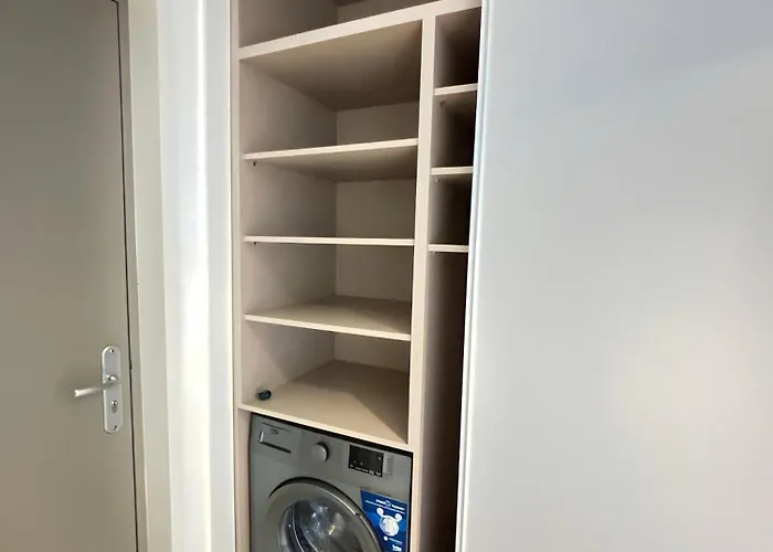 A Ajaccio, Proche De La ! *